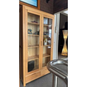 AMERICAN OAK 1900W DISPLAY CABINET